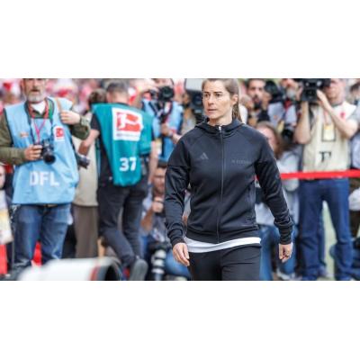 La Federación Alemana condena los ataques machistas contra la primera mujer en dirigir un equipo masculino en la élite