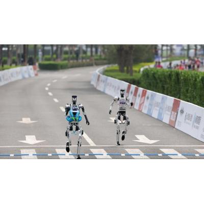 Un robot gana la media maratón de Pekín tras rebajar casi dos horas la marca del año pasado