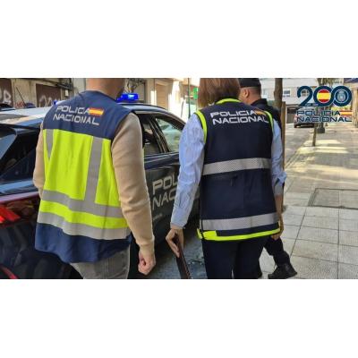 Detenido un profesor de primaria en Barcelona con más de 100.000 archivos de pornografía infantil