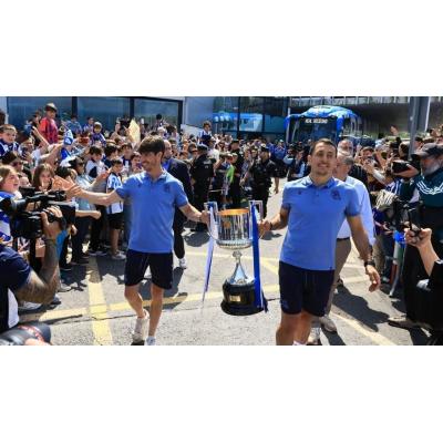 Locura en Donostia: 100.000 personas esperan a la Real Sociedad en una fiesta que promete ser histórica