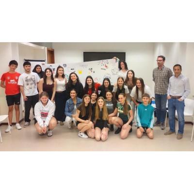 La juventud se empodera y forma gracias a los cursos de premonitores de tiempo libre en la Ribera Alta y Ribera