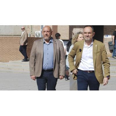El alcalde de Móstoles descarta dimitir y denuncia una "cacería política"