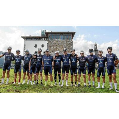 De Bermeo a Castejón pedaleando contra el cáncer