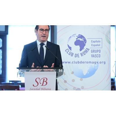 Garamendi considera un "error total" que se aproveche la regularización para hacer "partidismo"