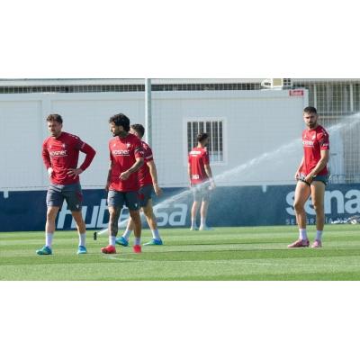 Fotos del entrenamiento de Osasuna (lunes 20 de abril de 2026)