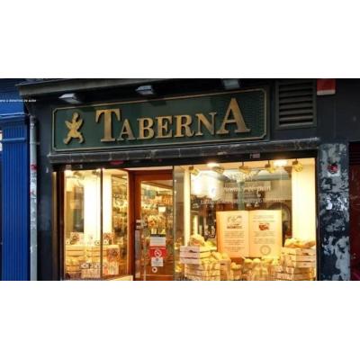 Una tienda de Taberna en Pamplona cierra de forma temporal para ampliar su local
