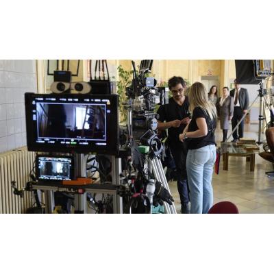 Fotos de la visita institucional al rodaje de la serie 'El marqués'