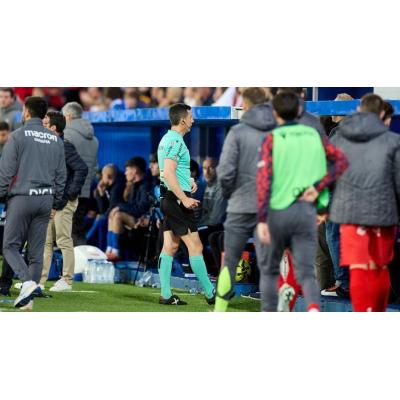 El doble rasero de Soto Grado: lo que contra Osasuna fue penalti, ayer no