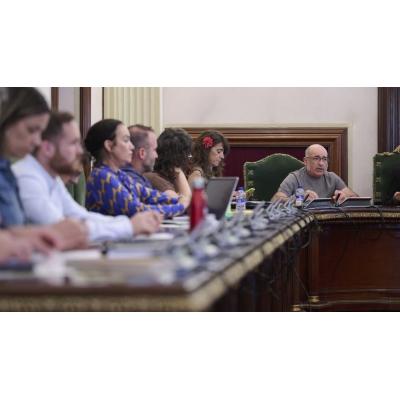 Pleno extraordinario del Ayuntamiento de Pamplona sobre el servicio de bicis eléctricas