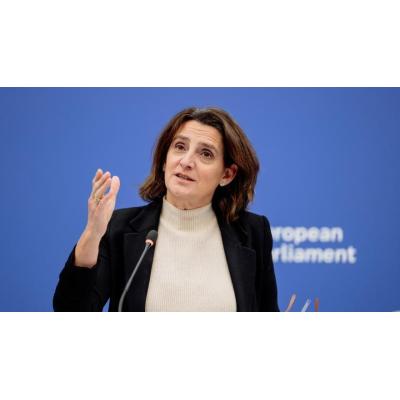 Bruselas plantea rebajar impuestos de la luz y prohibir cortes a hogares vulnerables por la crisis energética