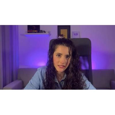 María Aperador, criminóloga, advierte: "Así pierdes la cuenta de Instagram o Facebook"