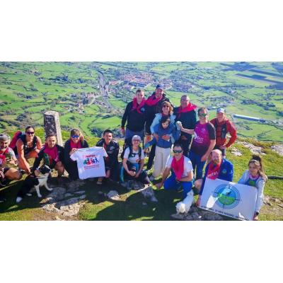 En imágenes: Ruta inclusiva con Zaloa: la fuerza del grupo conquista Txarlazo