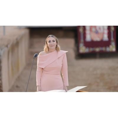 María Guardiola promete en su toma de posesión como presidenta que los derechos no estarán sometidos a "vaivén político"