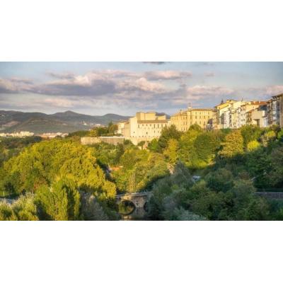 Una ciudad navarra entre las 15 ciudades más bonitas del país, según la revista Viajar
