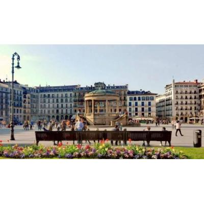 De Pamplona a miles de hogares: la Plaza del Castillo elegida como imagen en la nueva edición limitada de una conocida marca
