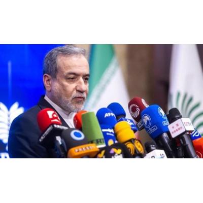 El ministro de Exteriores iraní entrega en Pakistán su lista de "respuestas" a EEUU