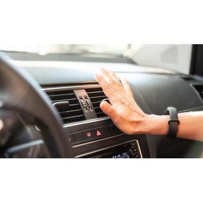 ¿El aire acondicionado del coche consume gasolina?