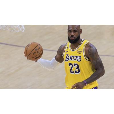 Houston tiene un problema llamado LeBron James