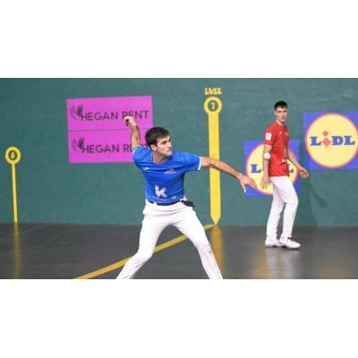 Mariezkurrena emerge en Bilbao