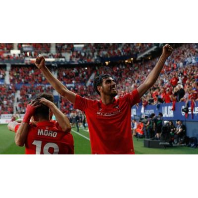 Catena culmina la remontada y permite a Osasuna soñar con Europa (2-1)