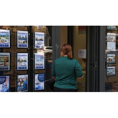 Casi la mitad de los jóvenes de 26 a 34 años no puede emanciparse por el precio de la vivienda