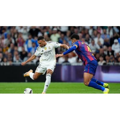 Mbappé tiene una lesión muscular y peligra el Clásico