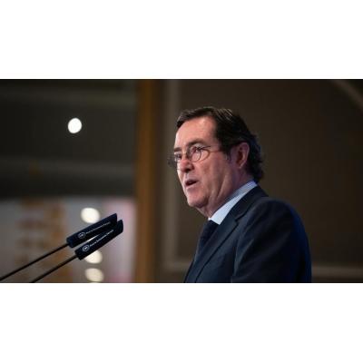 Garamendi: "Ya no hay decretos ley, hay reales órdenes, como en la época de Franco"