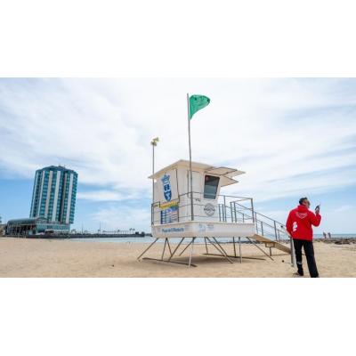 Rescatan ilesos a dos niños en un bote inflable arrastrado mar adentro en la una playa de Lanzarote