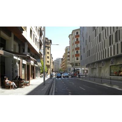 Rápida desaparición de una tienda de moda en el centro de Pamplona