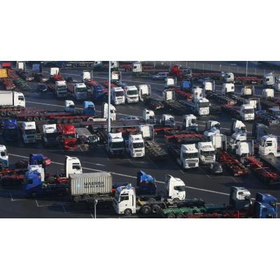 Navarra activa ayudas pioneras para carnets de camión y bus: quién puede pedirlas y cuánto se cobra