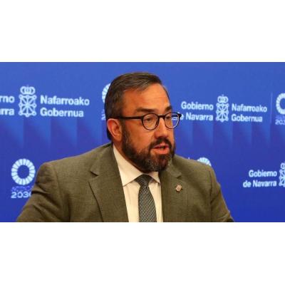 El Gobierno foral ratifica su confianza en el consejero Domínguez y tiende la mano a los sanitarios