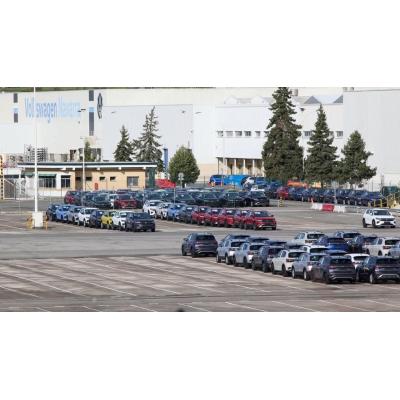 UGT y CCOO solicitan una reunión "urgente" a la dirección de VW Navarra