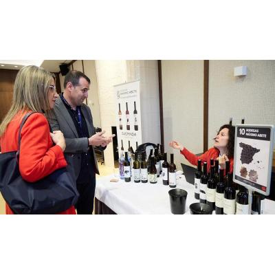 Los vinos navarros se dan a conocer al mundo en la feria OnVinum