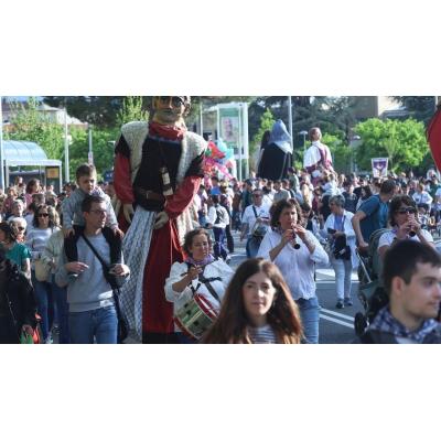 Fotos del cohete de fiestas de la Txantrea