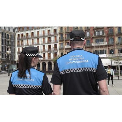 Patrullaje policial por Buztintxuri para dar respuesta a las quejas vecinales
