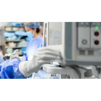 Forbes publica su novena 'Lista de los 100 mejores médicos' del Estado