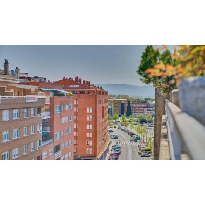 Un ático con gran terraza irrumpe en Mendebaldea como una de las oportunidades más atractivas del mercado en Pamplona