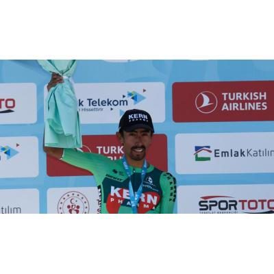 Iván Sosa (Kern Pharma) mantiene el liderato de la Vuelta a Turquía tras la disputa de la quinta etapa