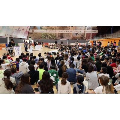 Más de 400 alumnos riberos, en el acto central de la Semana de Acción Mundial por la Educación