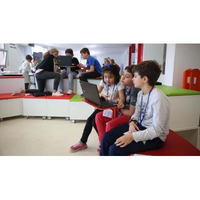 Destinados 220.000 euros en ayudas para crear 15 nuevas aulas ikasNOVA en centros públicos