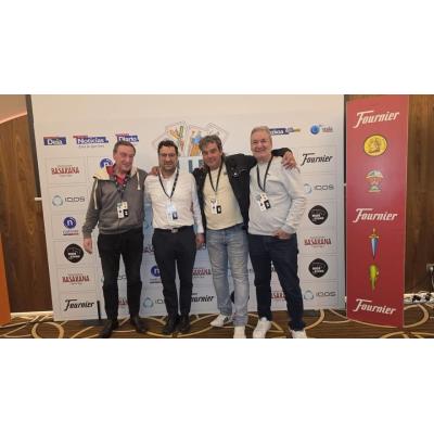 Estas son las parejas clasificadas para la final en el III Campeonato de Mus de Grupo Noticias