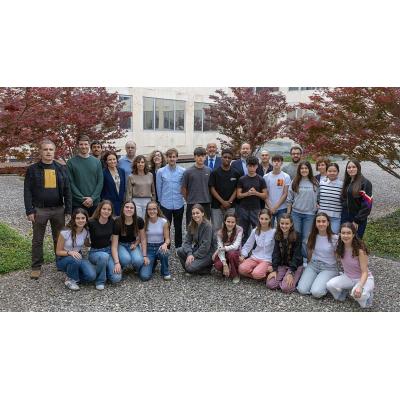 Estudiantes del IES Sarriguren y de La Anunciata e IES Benjamín de Tudela representarán a Navarra en el concurso nacional de estadística