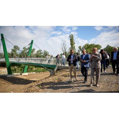 Concluida la nueva pasarela peatonal y ciclable de Marcilla