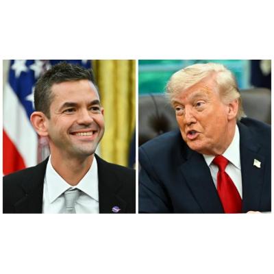Trump se burla de las orejas del jefe de la NASA delante de los astronautas que viajaron a la Luna