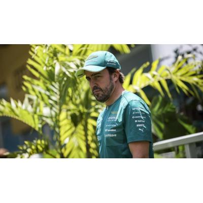 Fernando Alonso no define su futuro