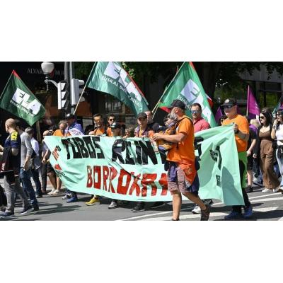La mayoría sindical del comité se inclina por continuar la huelga en Tubos Reunidos