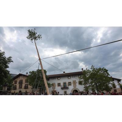 Fotos del alzamiento del 'Mayo' en Iturmendi