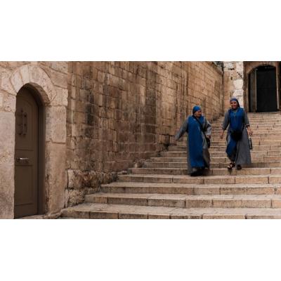 La Policía israelí difunde el vídeo del brutal ataque a una monja en Jerusalén
