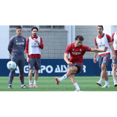 El líder pasa examen a Osasuna
