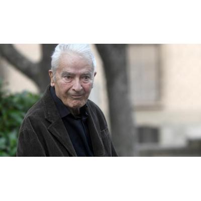 Fallece Cruz Novillo, el diseñador detrás del logo del PSOE, Renfe y Correos y la bandera de Madrid